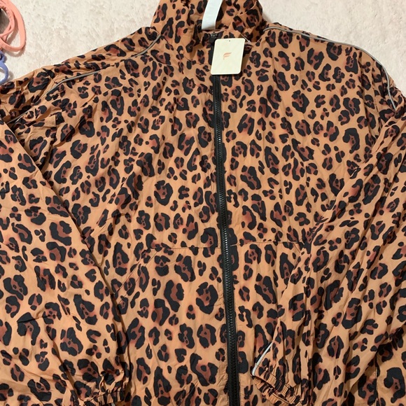 Fabletics Windbreaker 2X Brand new with tags - Picture 1 of 5